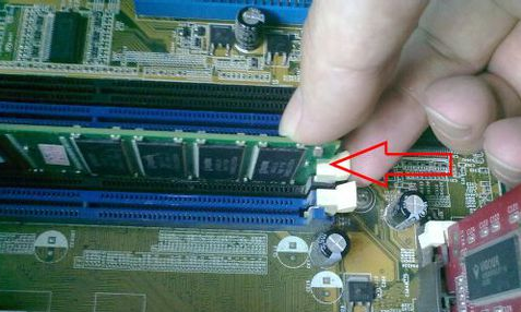 電腦內(nèi)存條 電腦內(nèi)存條