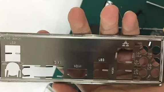 如何組裝臺式電腦