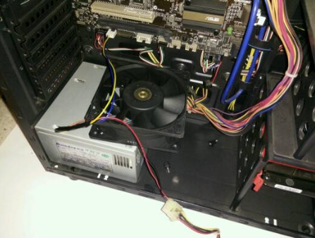 機(jī)箱風(fēng)扇聲音大怎么辦 機(jī)箱風(fēng)扇聲音大怎么辦