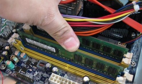 開機(jī)藍(lán)屏 開機(jī)藍(lán)屏