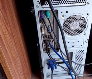 電腦黑屏 電腦黑屏