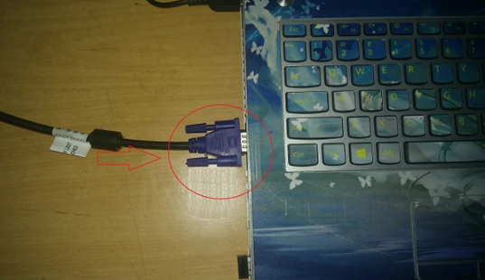 兩個(gè)顯示器 兩個(gè)顯示器