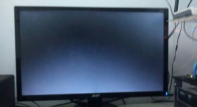 電腦黑屏 電腦黑屏