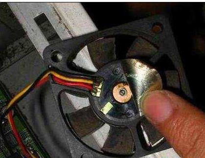 風(fēng)扇聲音大 風(fēng)扇聲音大